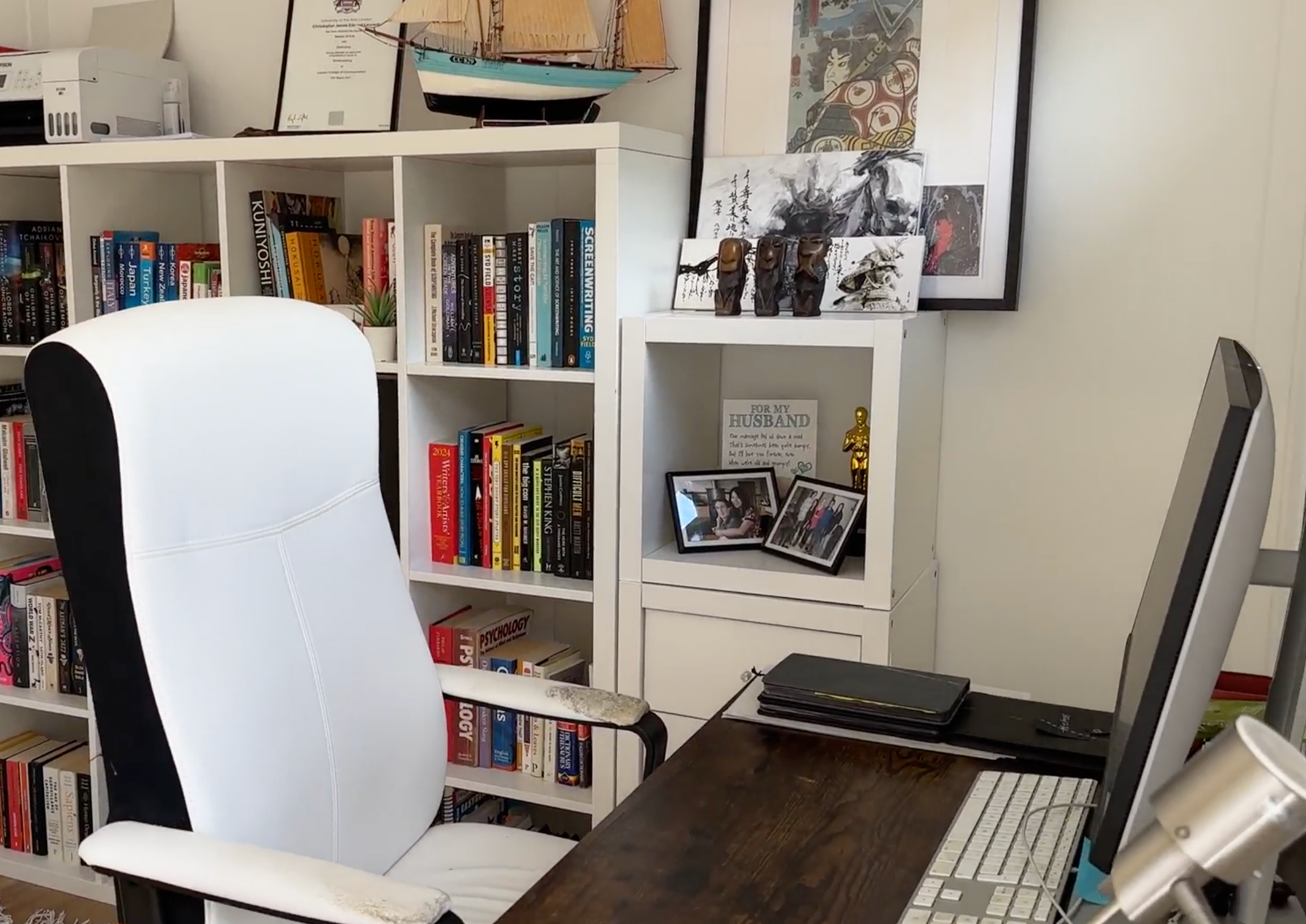 London garden office with storage 