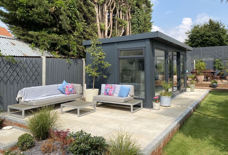Bespoke Garden room with Aluminium French Doors Essex