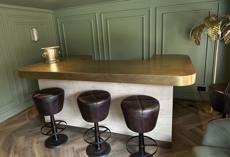 summerhouse with cool funky bar in London