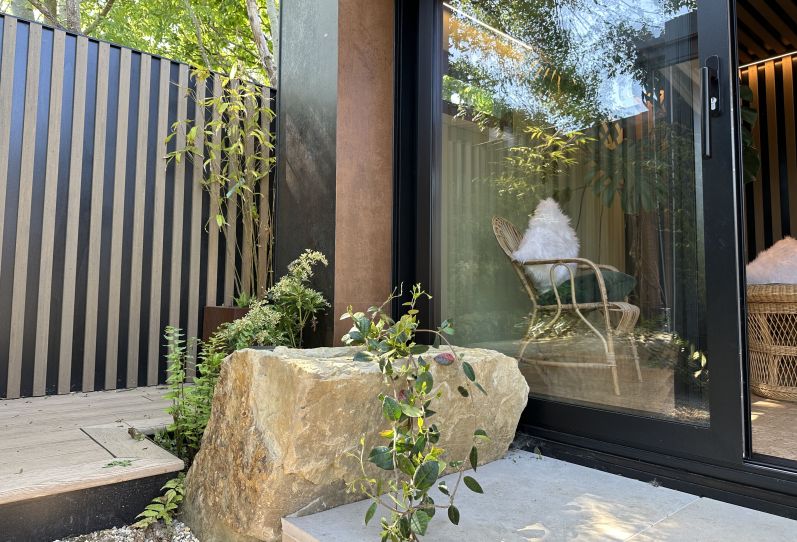 Boulder and planting all part of the full Goozee design