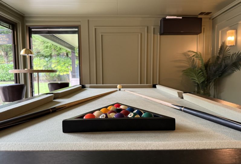 Beautiful Self-Contained Room and Canopy in Epsom, Surrey