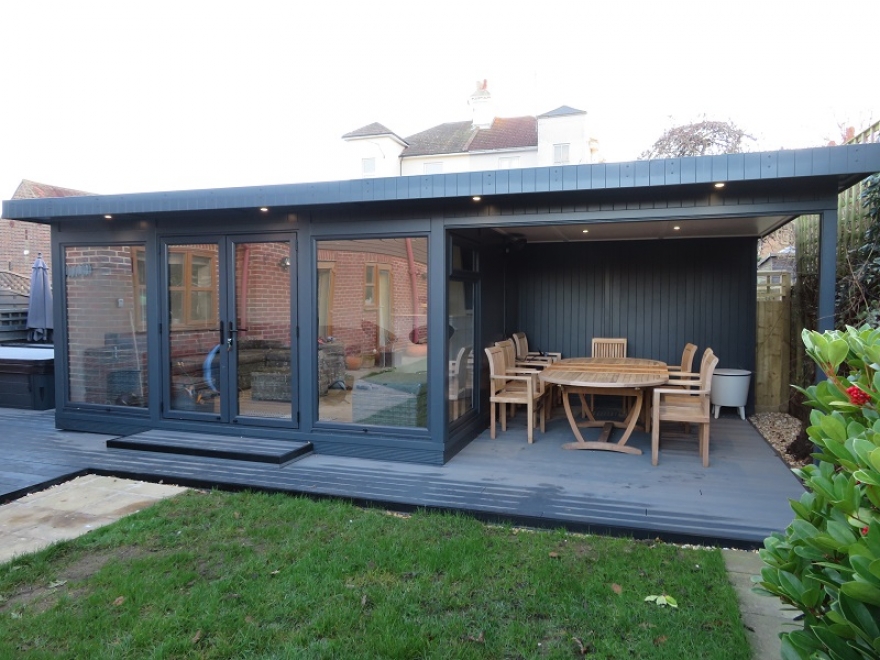 contemporary summerhouse West Sussex