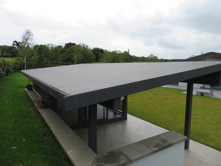 EPDM roof with canopy 