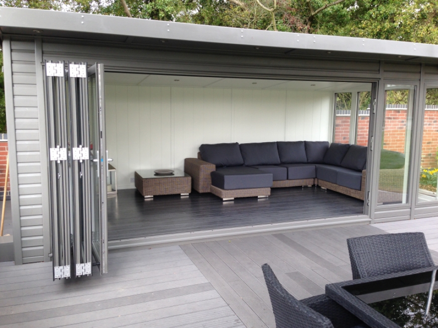 These bi-folding doors offer full integration with the entertainment area