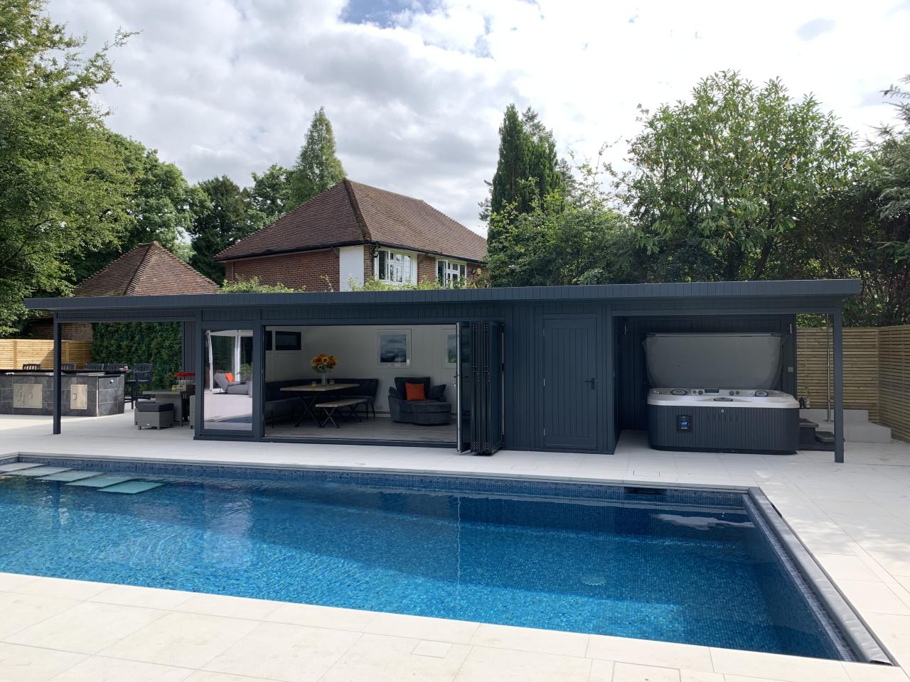  Pool-Side Room with double canopy  5830